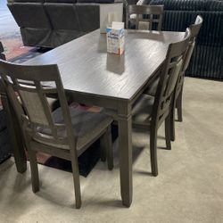 New Dining Table Ready To Deliver 60“ X 36“ Same Day Delivery 🚚 