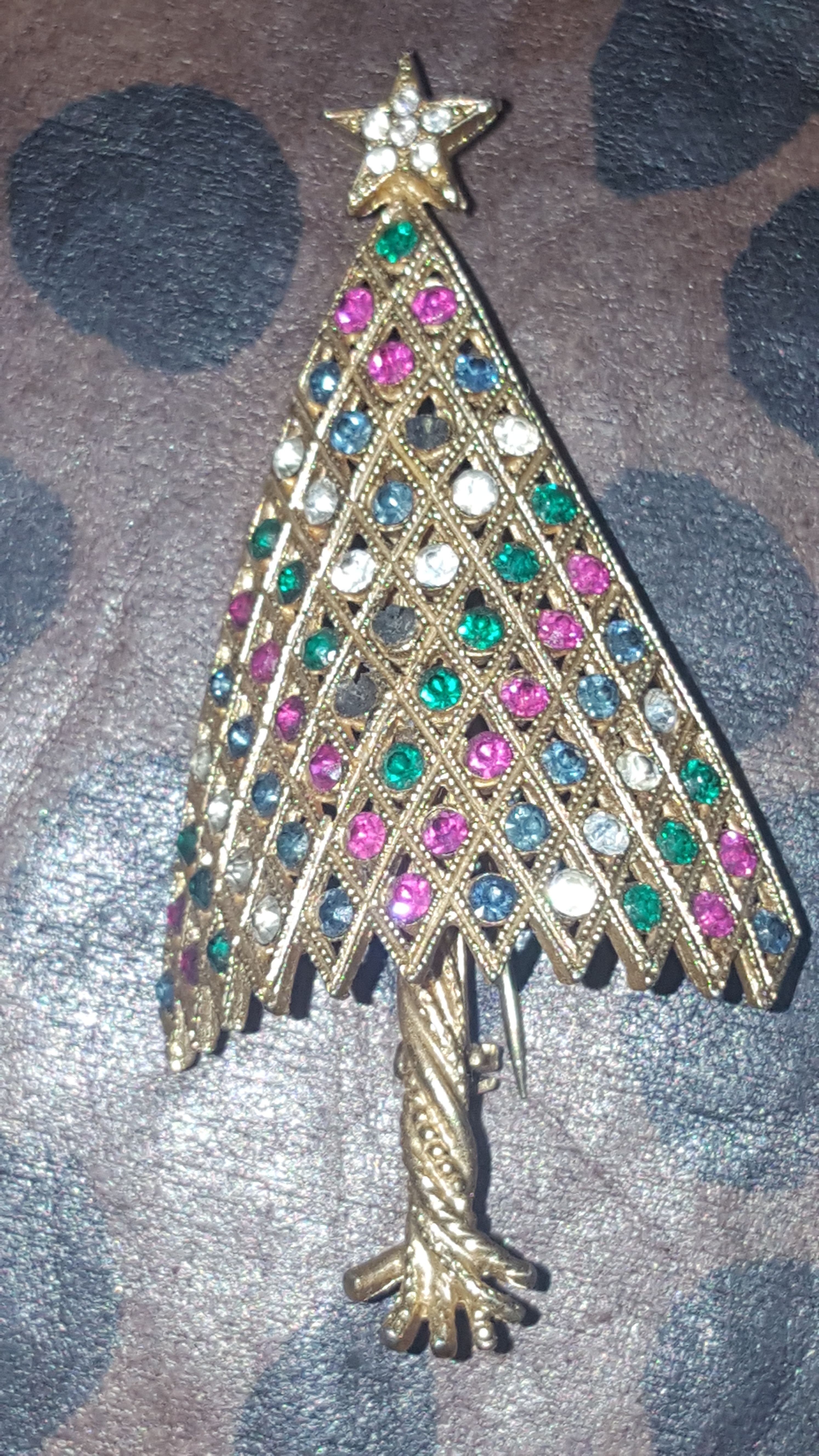 Coro craft tree broach