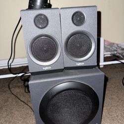 Logitech Speakers 