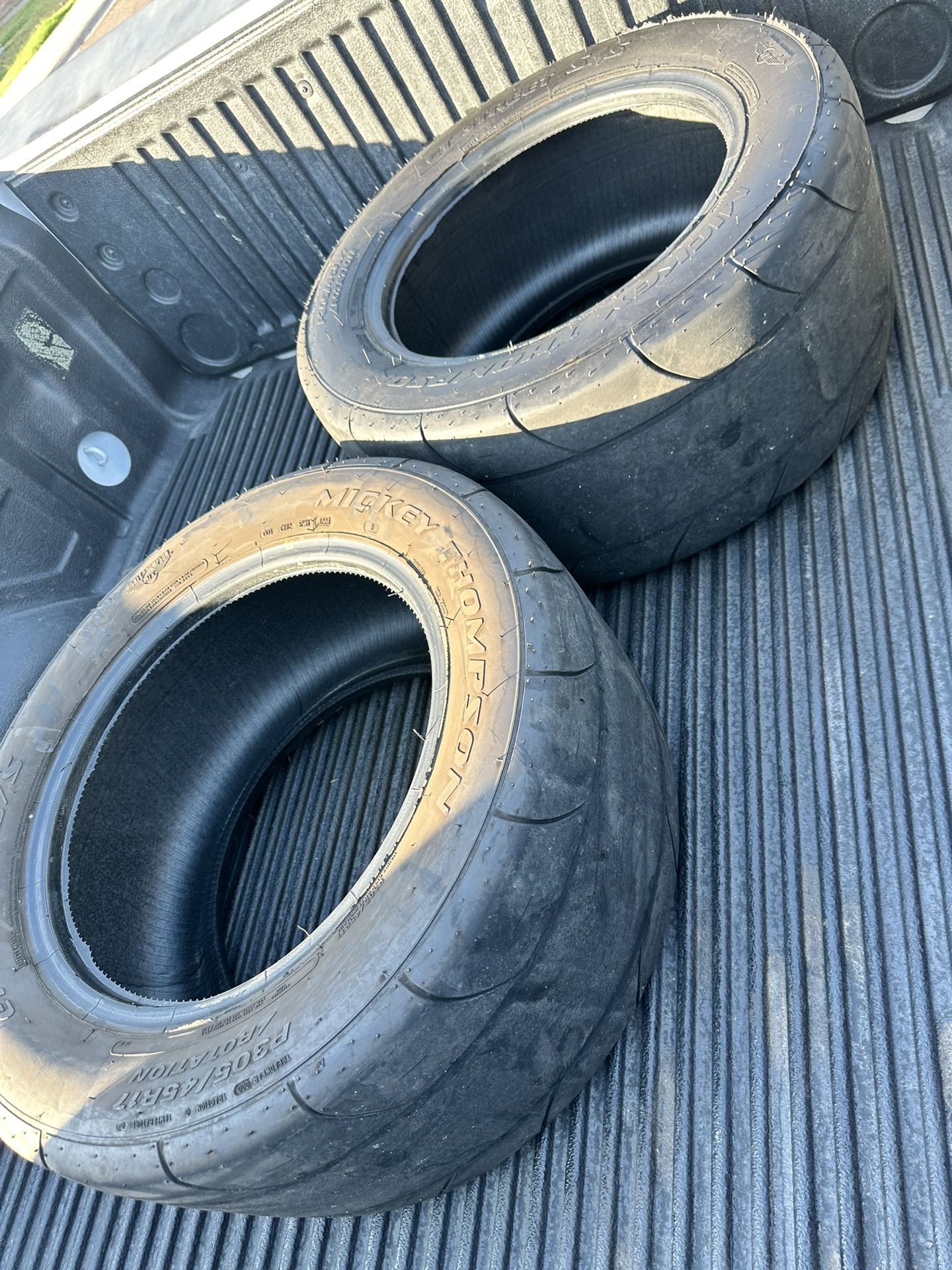 Mickey Thompson STREET SS 305/45/17