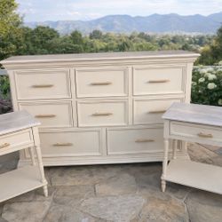 Elegant Dresser And Nightstand Set 
