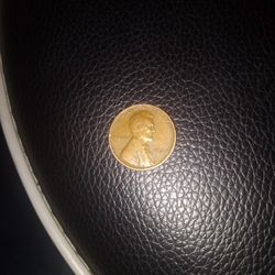 1939 Wheat Penny No Mint Mark. It's At 6:20 $ War Bidding Or Best Offer.