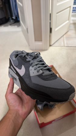 Nike Air Max 90 - Size 10 (M)