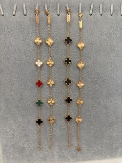 Mini Clover Charm Bracelet 