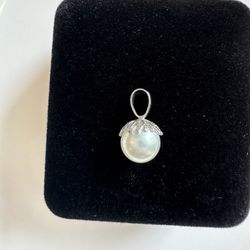 14K White Gold FW Pearl Pendant
