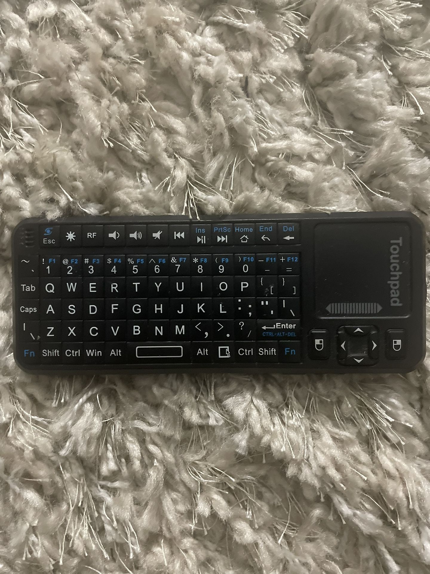 iPazzPort KP-810-10L Mini 2.4G Wireless Keyboard & Mouse Touchpad