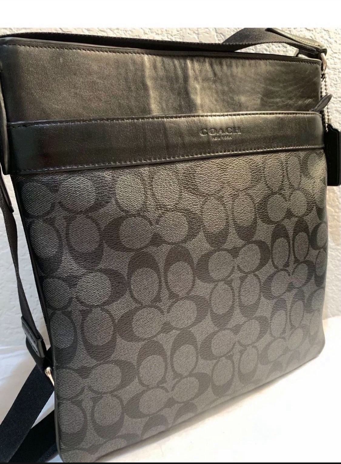 Coach Crossbody Bag Authentic Blk N Grey XL