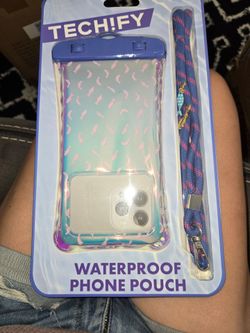 Waterproof phone piuch