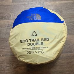 (NWT) The North Face Double Sleeping Bag