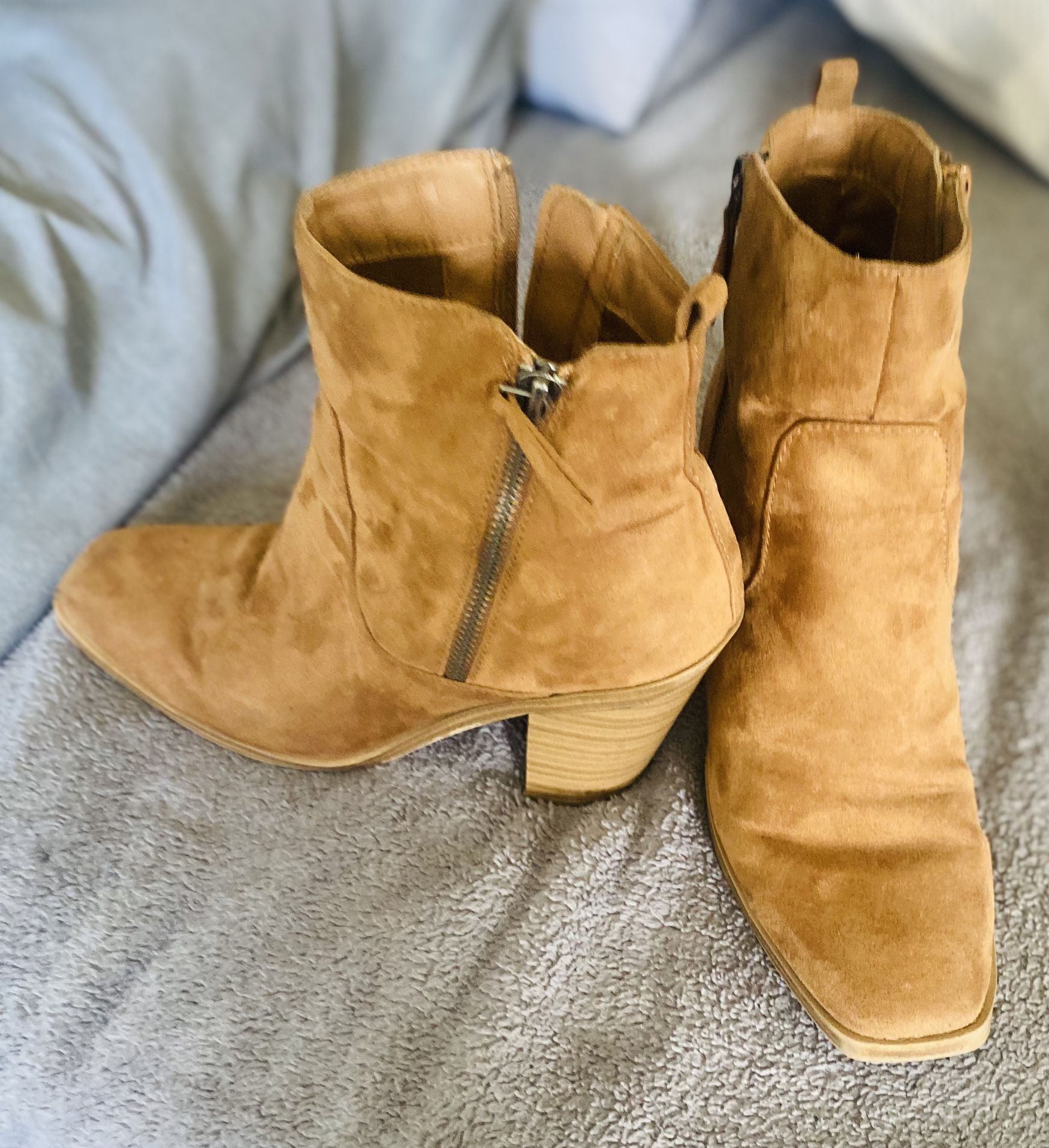Women’s  Boots