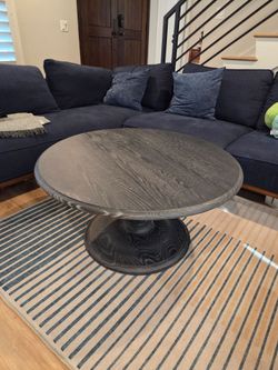 Ethan Allen Alcott Pedestal Coffee Table – Homestead Charcoal (38")