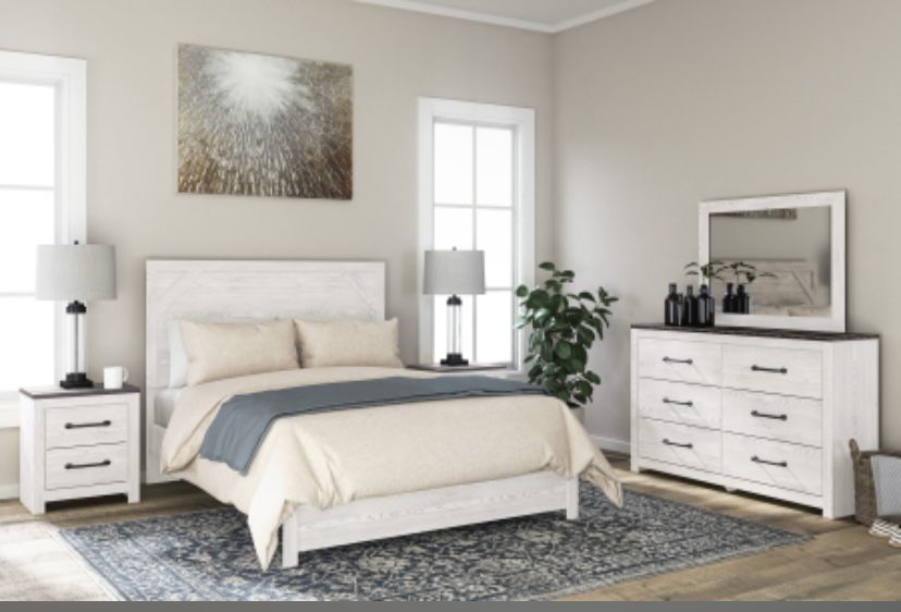 6 Pc Gerridan QN Panel Bed, DR MR & 1 NS