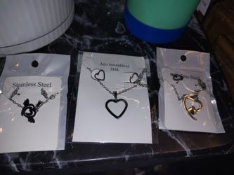 Stainless Steel Heart Necklace and Earring Sets –