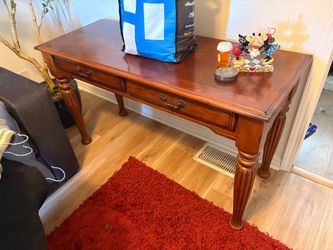 Small desk with 2 drawers - wooden