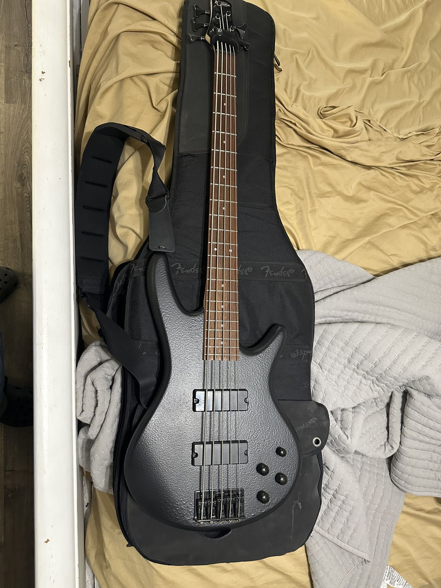 Ibanez GSR205SM-CNB Gio 5-String Bass 2010s