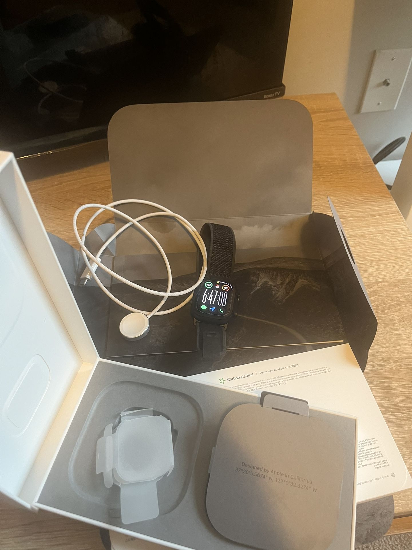 Apple Watch Ultra 2 Black Trail Loop