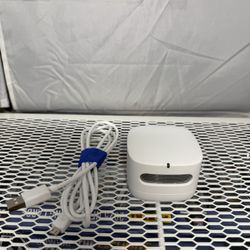 Amazon Smart Air Quality Monitor (Works w/ Alexa) – Great Condition + Cable