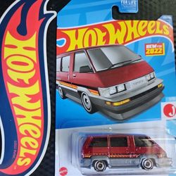 Hot Wheels Mainline JDM 1986 Toyota Van