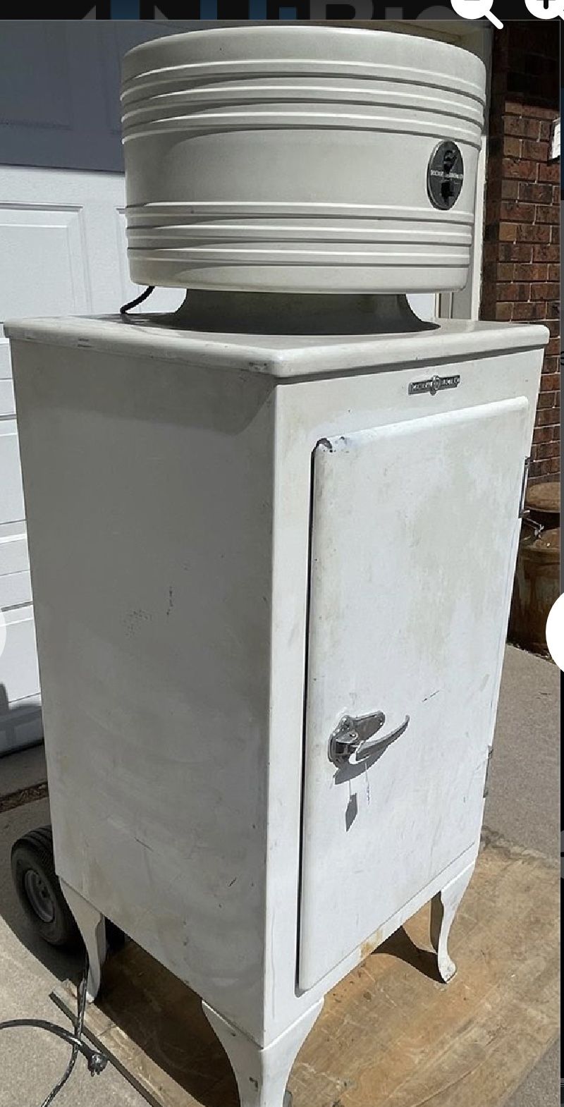 Working General Electric Type CK-1-B16 Refrigerating Machine