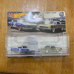 Hot Wheels Premium Pack