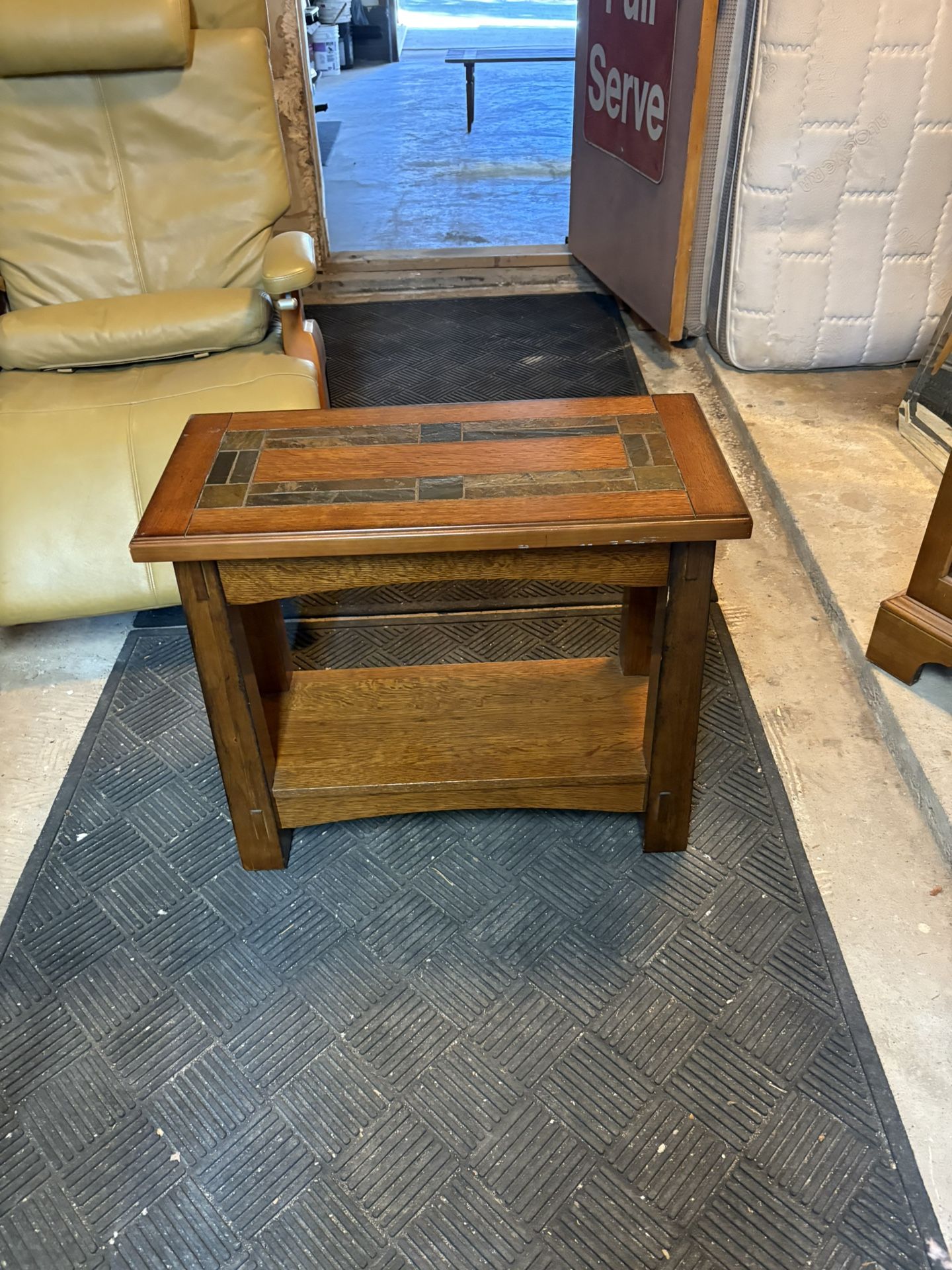 End Table/small table