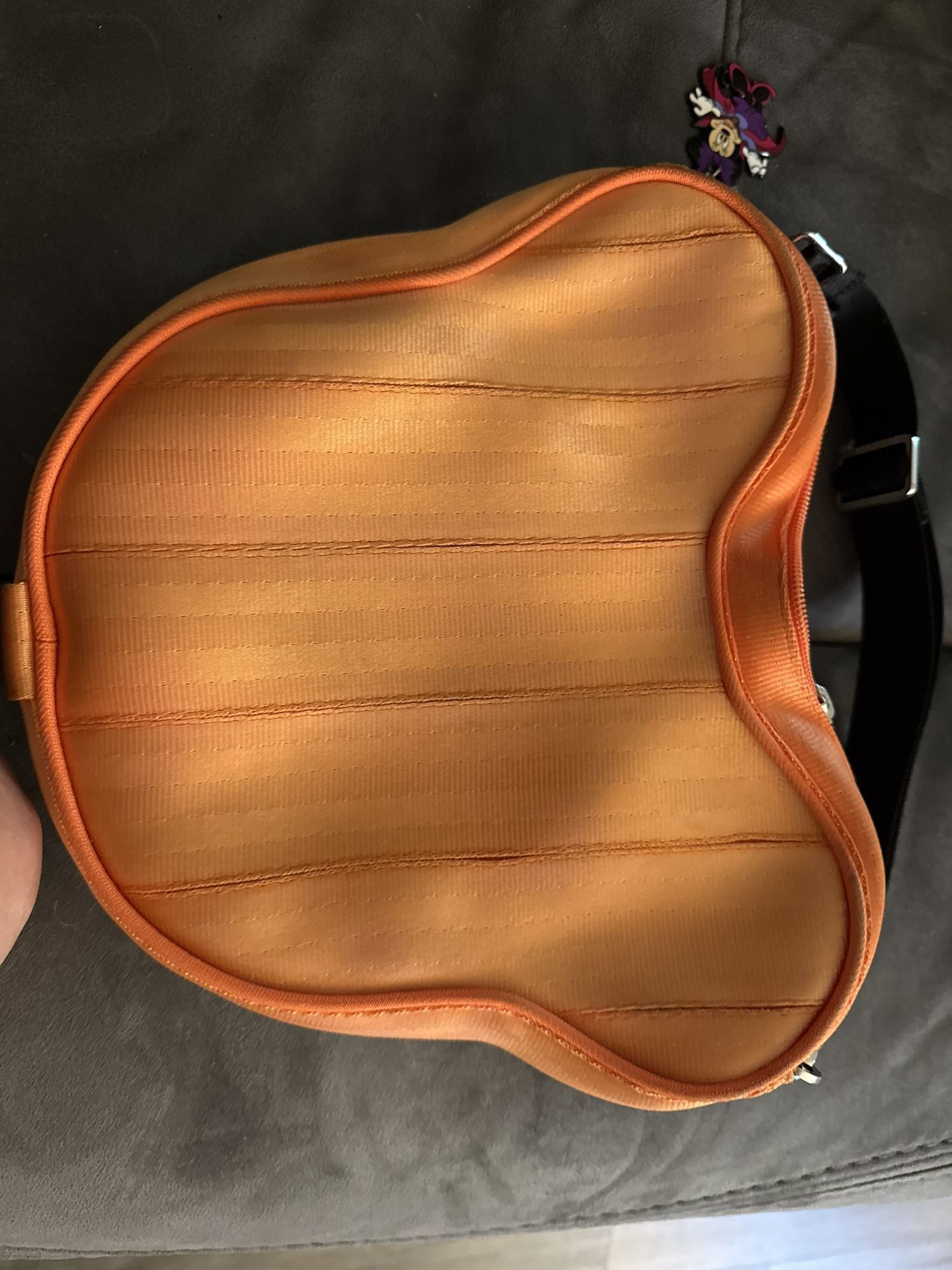 Harvey’s Minnie Pumpkin Bag