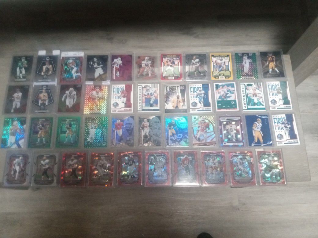 Lot HOF NFL Cards