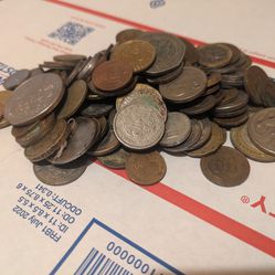 Large Collection Of Foreign Coins 