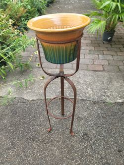 Ceramic Planter with stand
