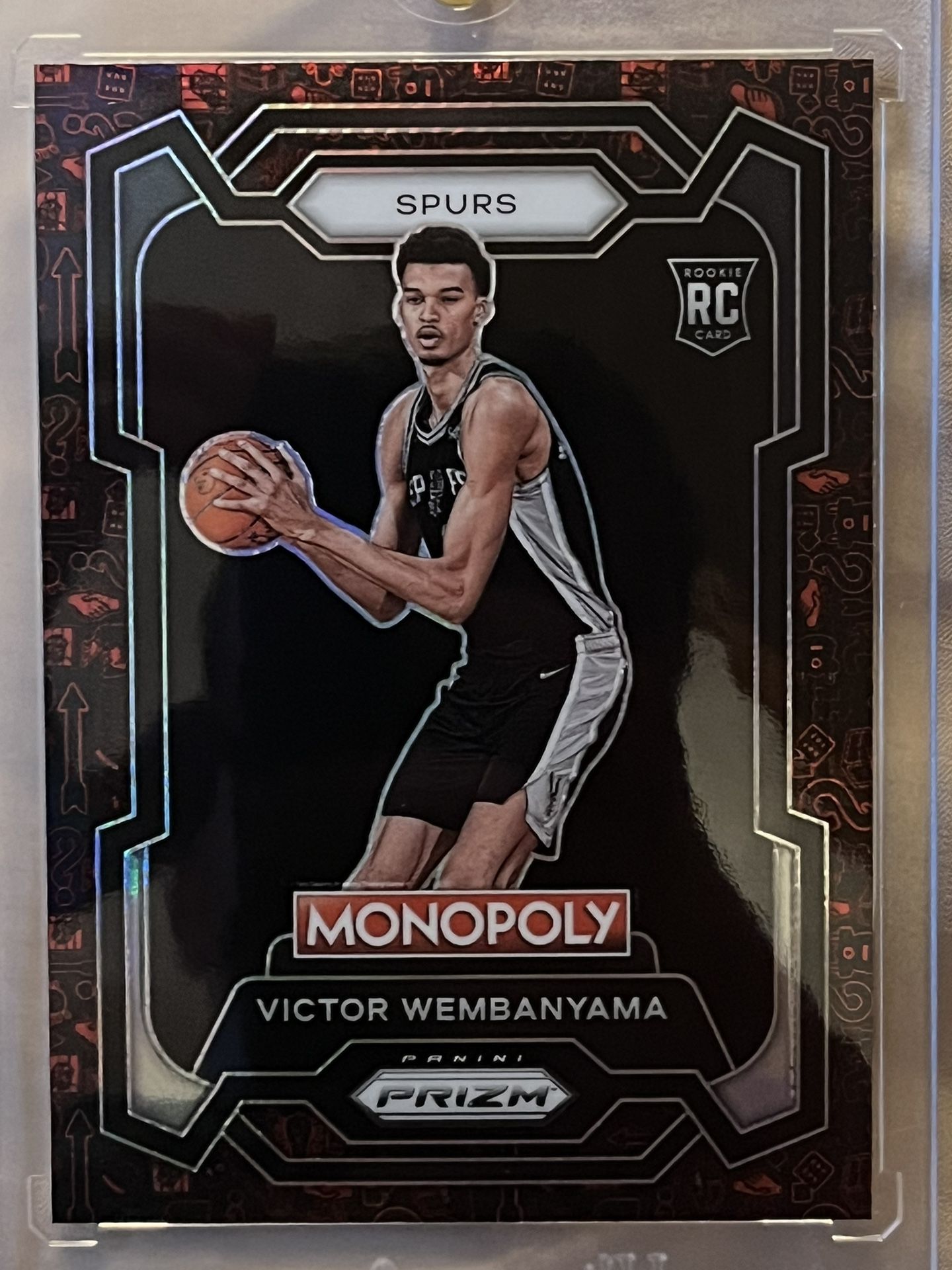 2023-24 Panini Monopoly Prizm-SSP No.81 Victor Wembanyama Red Icons parallel RC