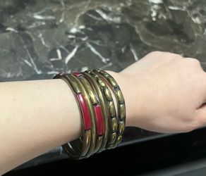Bangles  bracelet