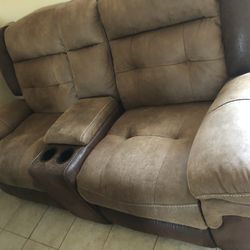 Reclinable Sofas 