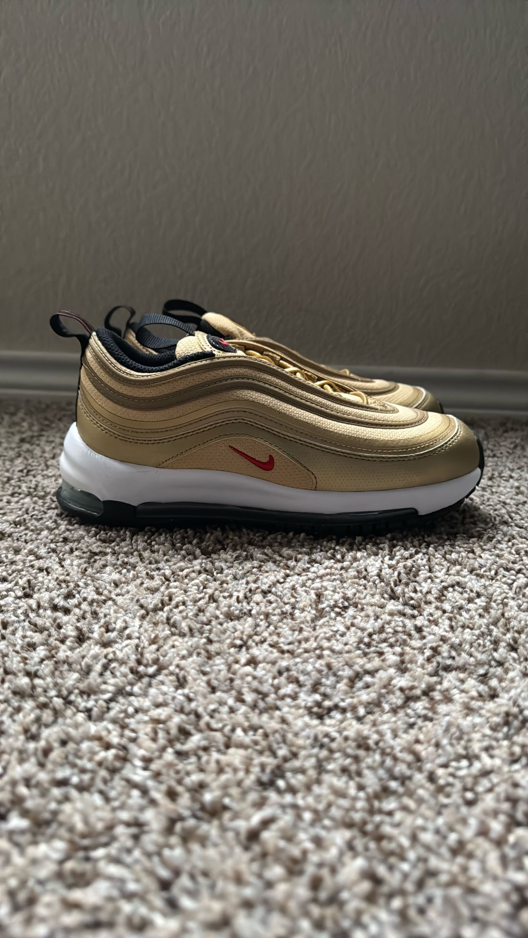 Youth Nike Air Max 97 (never worn/new)