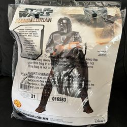 Star Wars Mandalorian Halloween costume Boys Size 8-10