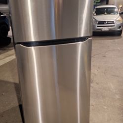SAMSUNG, APARTMENT SIZE REFRIGERATOR 