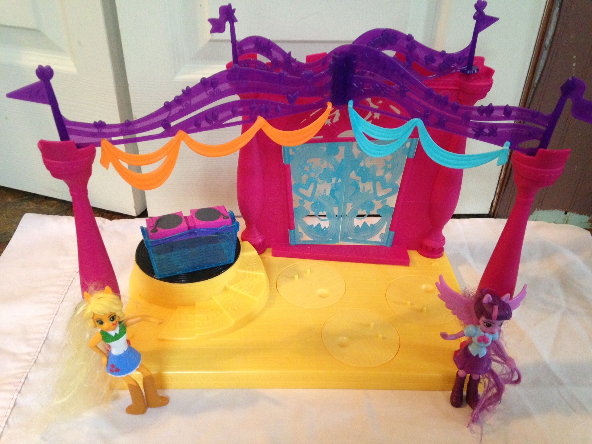 Hasbro 2015 my little pony equestria Play set toys and dolls