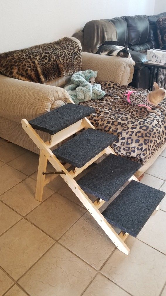 Foldable Dog Ramp/Stairs