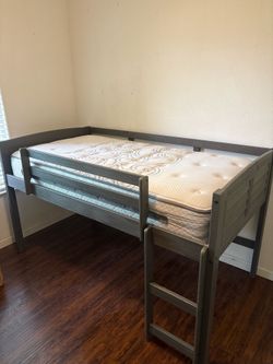 Twin bed