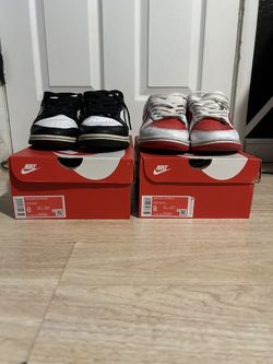 BOTH SIZE 8 MENS DUNKS OFFER