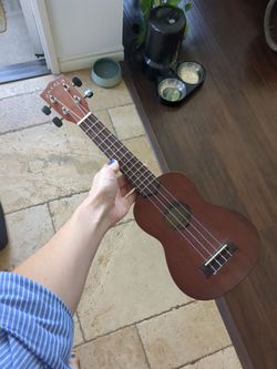 Makala MKA-S Soprano Ukulele