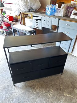 Dresser/tv Stand