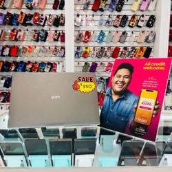 LG Gram core i5 10th gen 512gb 8Ram