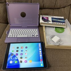 iPad 9th Gen, 10.2” . WIFI + Cellular, 100% Battery Life