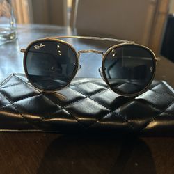 Ray-Ban Sunglasses. ‘Round Double Bridge’. Polarized. No scratches or case.