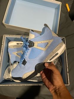 Jordan 4 University Blue