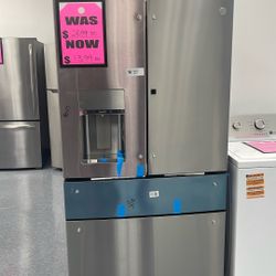 New Scratch And Dent GE Profile 27.9 Cu Ft Gr And Go Stainless Steel French Door Fridge. 1 Year Manufacturing Warranty 
