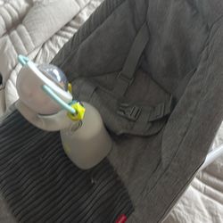 Skip Hop Upright Floor Seat