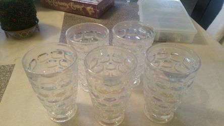 5 piece iridescent vintage tumblers