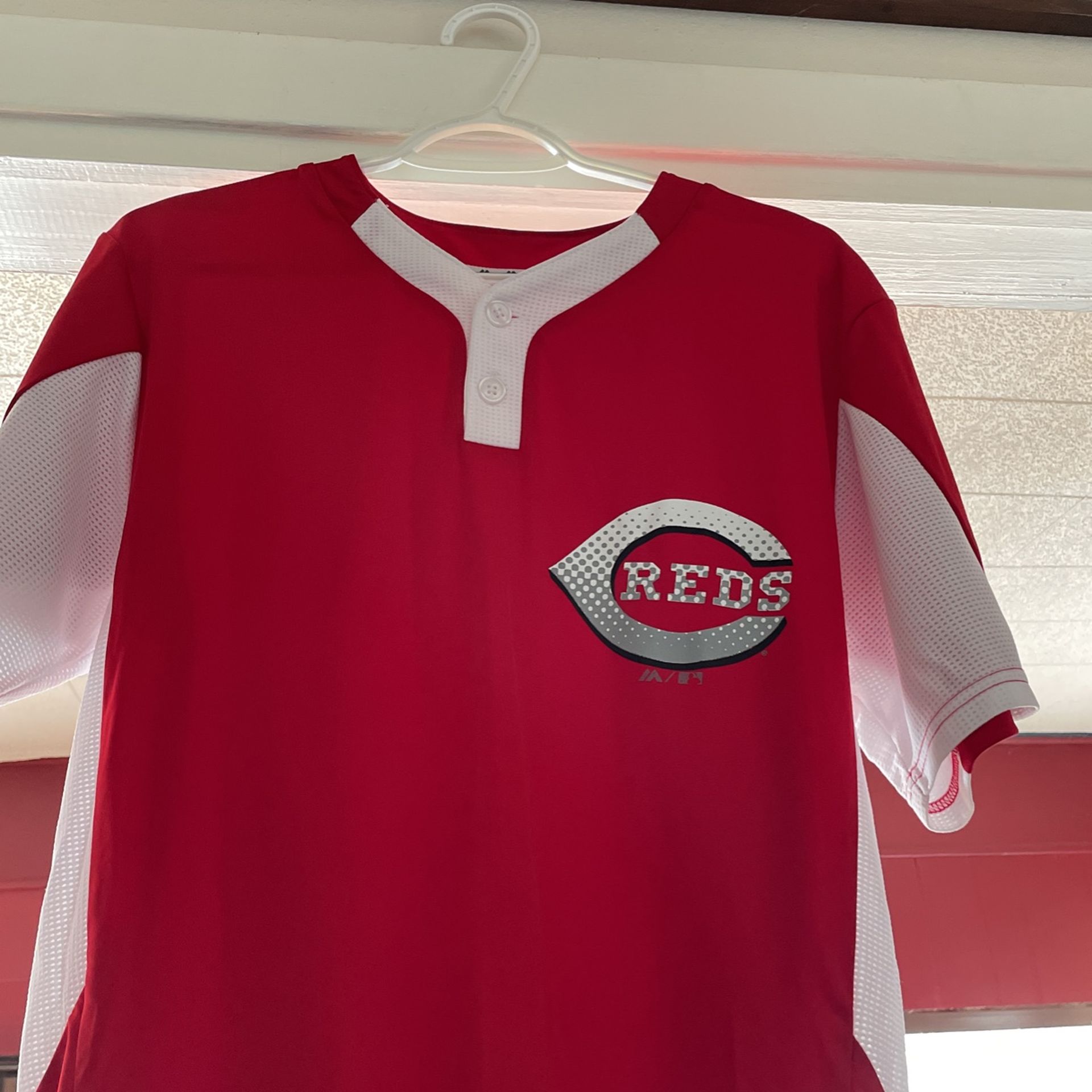 Brand New Cincinnati Reds Majestic Jersey 