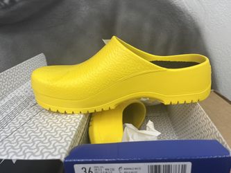 Women Footbed Clogs ( Yellow ) Size 5 BIRKENSTOCK